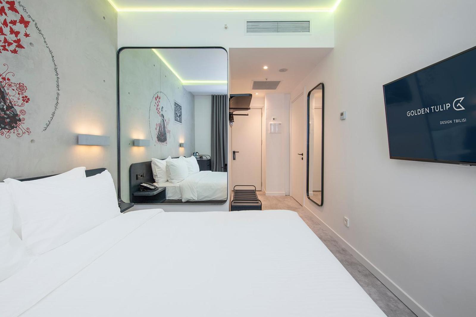 Hotel Golden Tulip Design Tiflis Exterior foto
