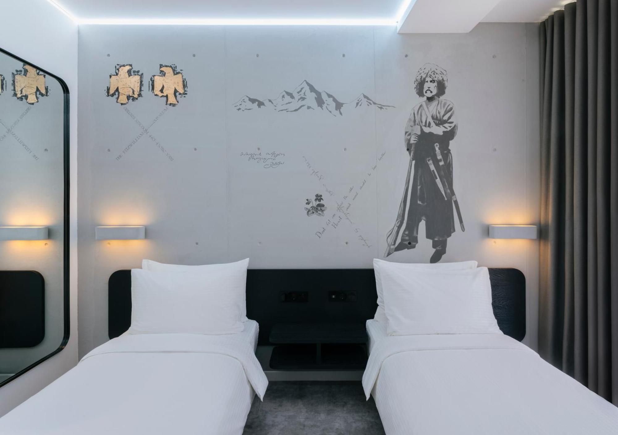 Hotel Golden Tulip Design Tiflis Exterior foto