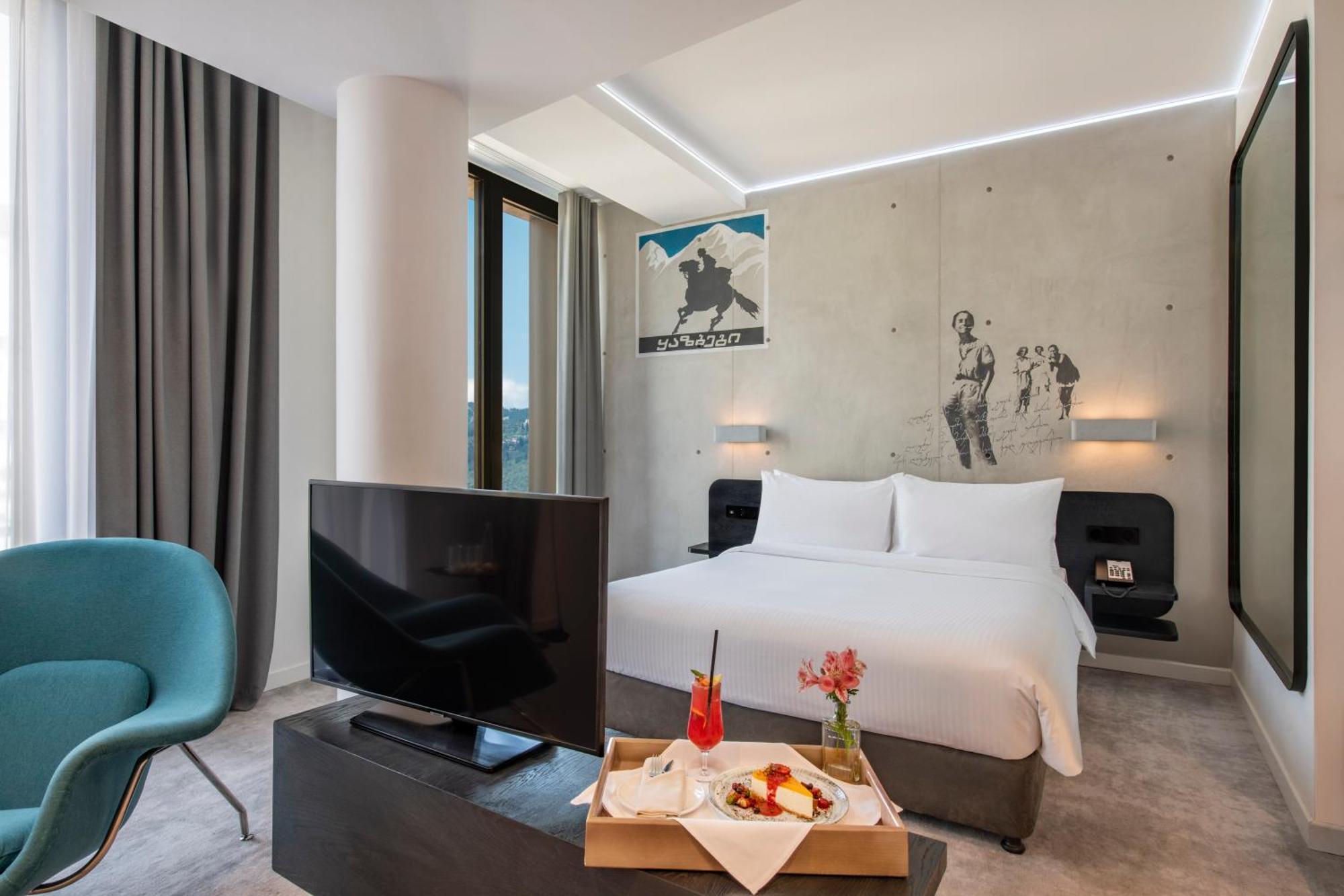 Hotel Golden Tulip Design Tiflis Exterior foto
